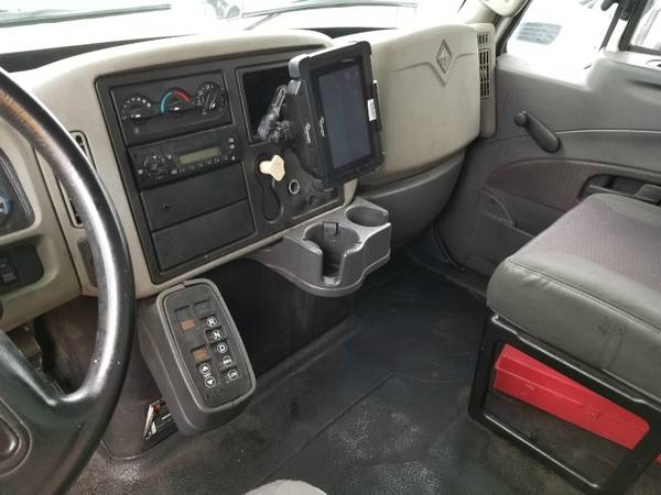 2012 INTERNATIONAL 4300 BOX TRUCK for sale in Plant City, FL – photo 5
