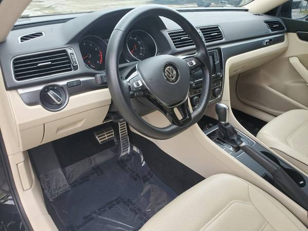 2017 *Volkswagen* *Passat* *R-Line w/Comfort Pkg Automa for sale in Coconut Creek, FL – photo 7
