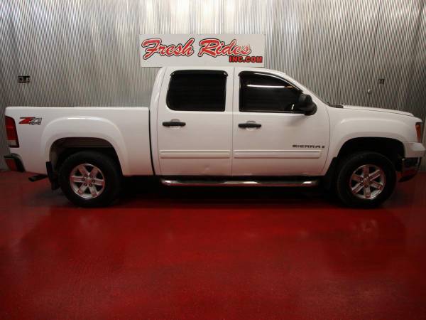 2009 GMC Sierra 1500 4WD Crew Cab 143.5 SLE - GET APPROVED!! - cars... for sale in Evans, WY – photo 4