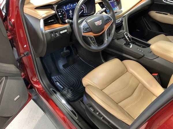 2017 Cadillac XT5 AWD 4D Sport Utility/SUV Platinum - cars & for sale in Cedar Falls, IA – photo 10