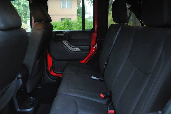 2015 Jeep Wrangler Unlimited Sport 4x4 4dr SUV SUV for sale in Miami, LA – photo 13
