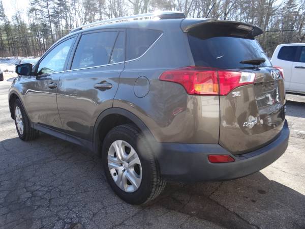 2015 Toyota Rav4 LE All wheel drive - Very Clean! for sale in Londonderry, ME – photo 5