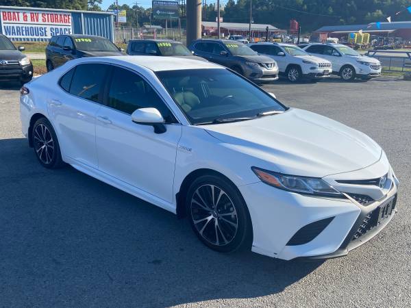 2018 Toyota Camry SE - - by dealer - vehicle for sale in Greenbrier, AR – photo 2