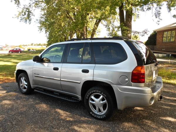 2006 GMC ENVOY SLE SUV 4WD - LOW MILES for sale in Maple Plain, MN – photo 3