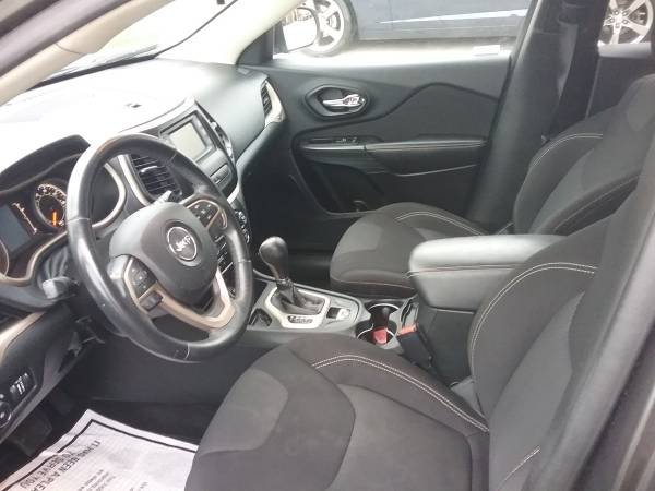 2015 Jeep Cherokee - cars & trucks - by owner - vehicle automotive... for sale in Port Isabel, TX – photo 3
