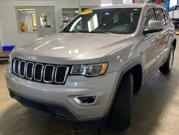 2019 Jeep Grand Cherokee 4dr Laredo 4WD - - by dealer for sale in Coopersville, MI – photo 3
