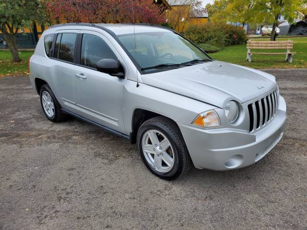 2010 JEEP COMPASS SPORT! LOADED 4X4! CLEAN SUV! LOW MILES! for sale in Lisbon, NY – photo 4