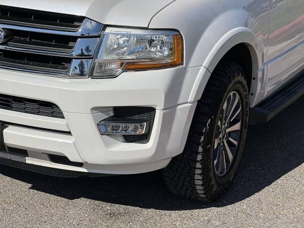 2017 Ford Expedition XLT w/3rd Row - - by dealer for sale in San Juan, TX – photo 19
