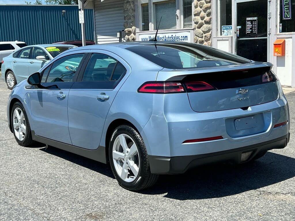 2014 Chevrolet Volt FWD for sale in Worcester, MA – photo 4