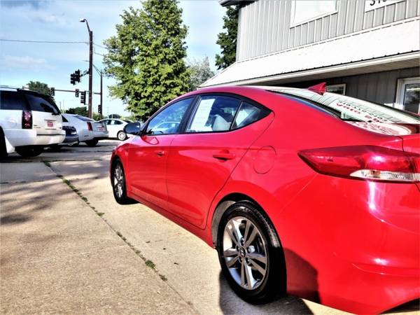 ONE OWNER! SUNROOF! LOW MILES! 2018 HYUNDAI ELANTRA SEL-MANUFACTURER... for sale in Cedar Rapids, IA – photo 3