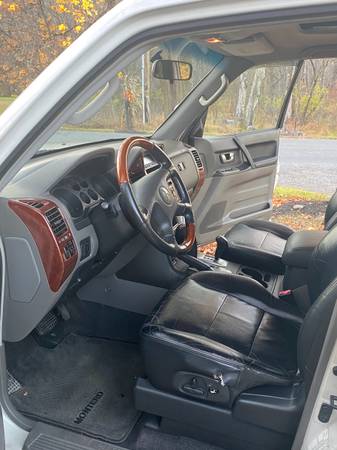 2003 MITSUBISHI MONTERO LIMITED - cars & trucks - by owner - vehicle... for sale in Saylorsburg, PA – photo 9