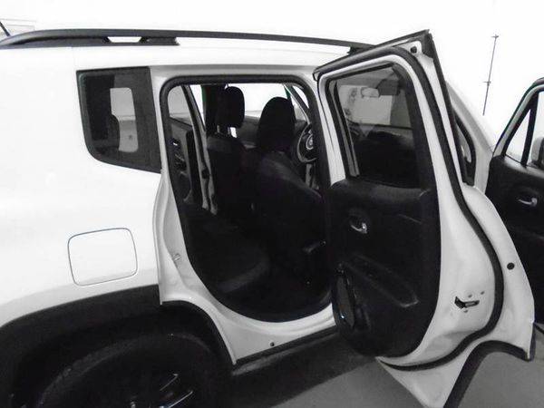 2017 Jeep Renegade Latitude 4x4 4dr SUV Home Lifetime Powertrain... for sale in Anchorage, AK – photo 11