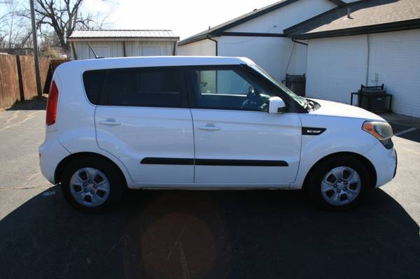 2012 Kia Soul 5dr Wgn - - by dealer - vehicle for sale in MOORE, OK – photo 3