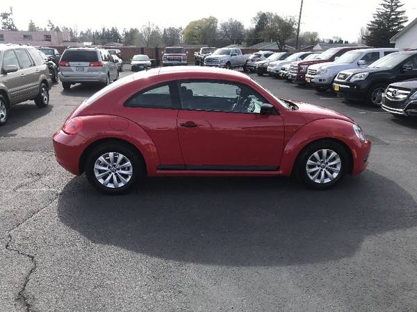 2013 Volkswagen Beetle 2.5L w/Sunroof Sound & Nav EASY FINANCING VW for sale in Redmond, OR – photo 4