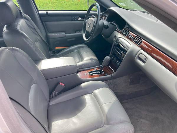 Beautiful! 2002 Cadillac Seville SLS four-door - - by for sale in Westerville, OH