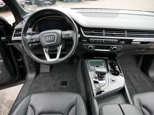 2018 Audi Q7 Prestige - - by dealer - vehicle for sale in Inver Grove Heights, MN – photo 21