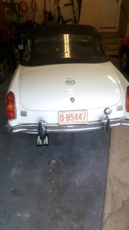 NEW TODAY! JUST REDUCED! 1973 MGB for sale in Alamance, NC