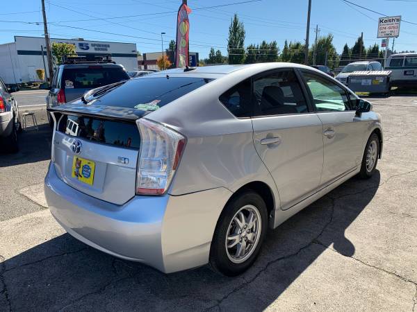 2010 Toyota Prius *51 city/48 highway* 30 Day warranty*Eco Mode *AUX * for sale in Vancouver, OR – photo 5