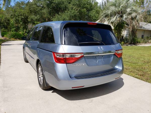 2011 Honda Odyssey EX-L Minivan - Leather - DVD - 1 Owner for sale in Lake Helen, FL – photo 3