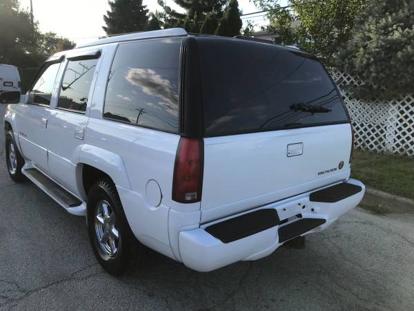 2000 Cadillac Escalade 4x4 Very Clean Runs Excellent for sale in Oak Lawn, IL – photo 10