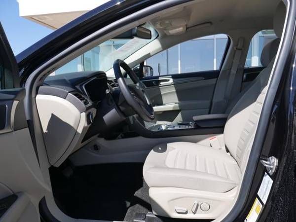 2019 Ford Fusion Hybrid SE for sale in Plymouth, MN – photo 12