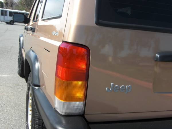 1999 JEEP CHEROKEE XJ 4.0L 4WD, LOW MILES, VERY CLEAN EXEMPLE for sale in El Cajon, CA – photo 10
