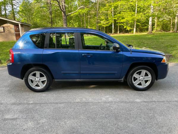 2010 Jeep Compass 4X4 - LOW MILES - NEW TIRES - CHECK OUT PHOTOS for sale in Other, WV – photo 22