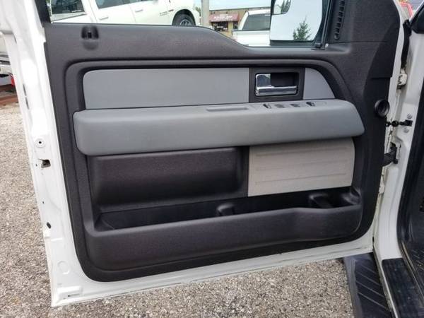 2012 Ford F150 SuperCrew Cab - Financing Available! for sale in Grayslake, IL – photo 11