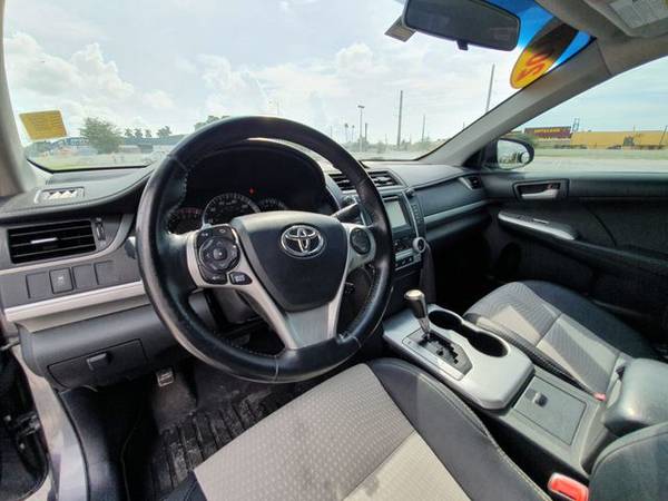 2014 Toyota Camry SE Sedan 4D Sedan for sale in Miami, FL – photo 19