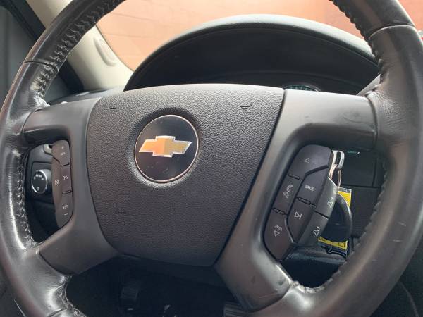 2010 Chevrolet Avalanche LT 4WD - Leather, Sunroof, DVD! for sale in Oak Forest, IL – photo 13