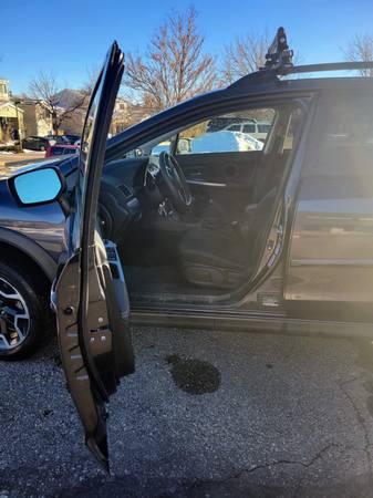 2017 Subaru Crosstrek premium, 54k miles, manual transmission - cars for sale in Chicago, IL – photo 11