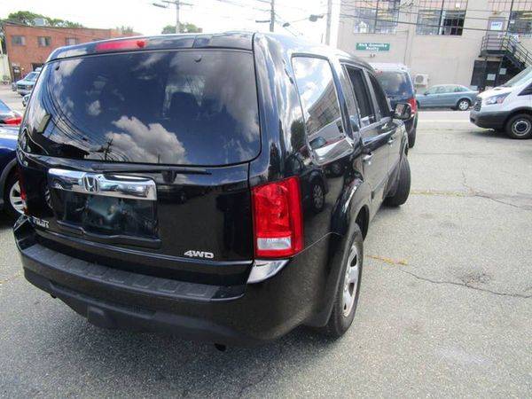 2012 Honda Pilot LX 4x4 4dr SUV - EASY FINANCING! for sale in Waltham, MA – photo 5