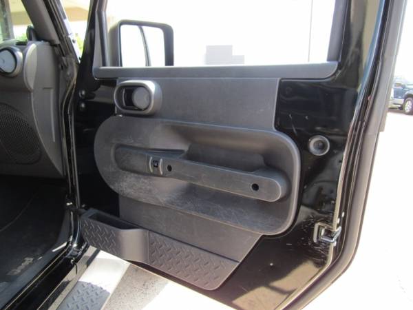 2007 Jeep Wrangler 2WD 4dr Unlimited Sahara for sale in Watauga (N. Fort Worth), TX – photo 16