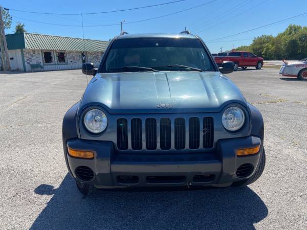 2002 Jeep Liberty 4x4 - - by dealer - vehicle for sale in Broken Arrow, OK – photo 2