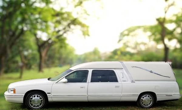 1999 Cadillac Funeral Hearse - cars & trucks - by owner - vehicle... for sale in Hayward, CA – photo 3