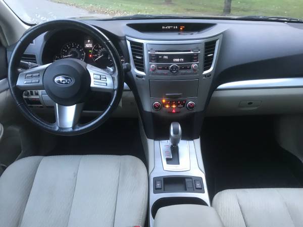 2011 SUBARU OUTBACK 2.5 PREMIUM BLUETOOTH AWD VERY CLEAN! for sale in Minneapolis, MN – photo 11