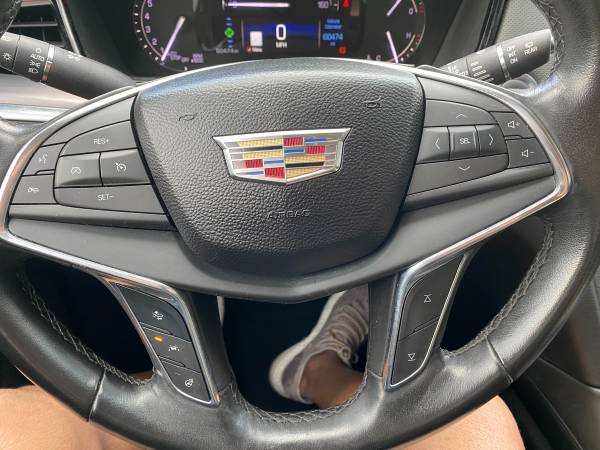 —2018 Cadillac XT5———— - cars & trucks - by owner - vehicle... for sale in Miami, FL – photo 11