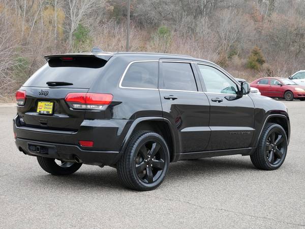 2015 Jeep GRAND CHEROKEE Altitude - cars & trucks - by dealer -... for sale in Hudson, MN – photo 10