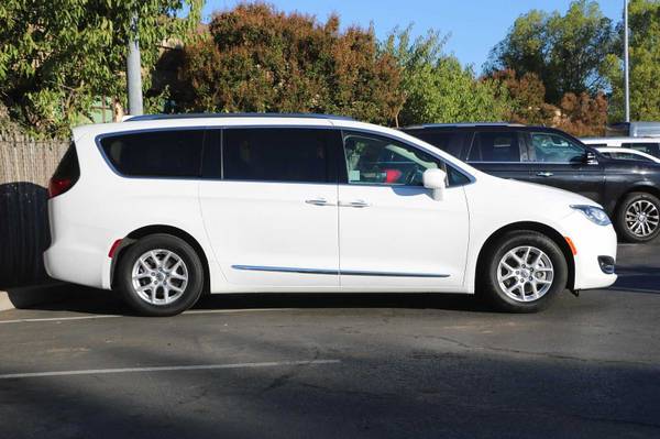 2020 Chrysler Pacifica Touring L Monthly payment of for sale in Brentwood, CA – photo 7