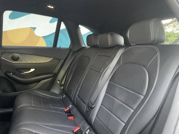 2018 Mercedes-Benz GLC 300 CLEAN STYLISH SUV IS IN GREAT for sale in Honolulu, HI – photo 11