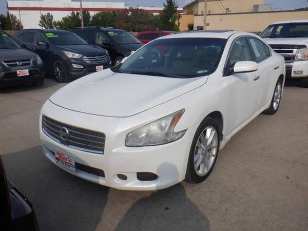 2010 Nissan Maxima 3.5 S - cars & trucks - by dealer - vehicle... for sale in URBANDALE, IA – photo 6