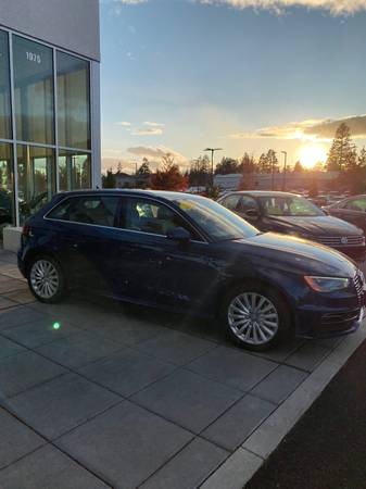 2016 Audi A3 e-tron SCUBA BLUE For Sale *GREAT PRICE!* for sale in Bend, OR – photo 18