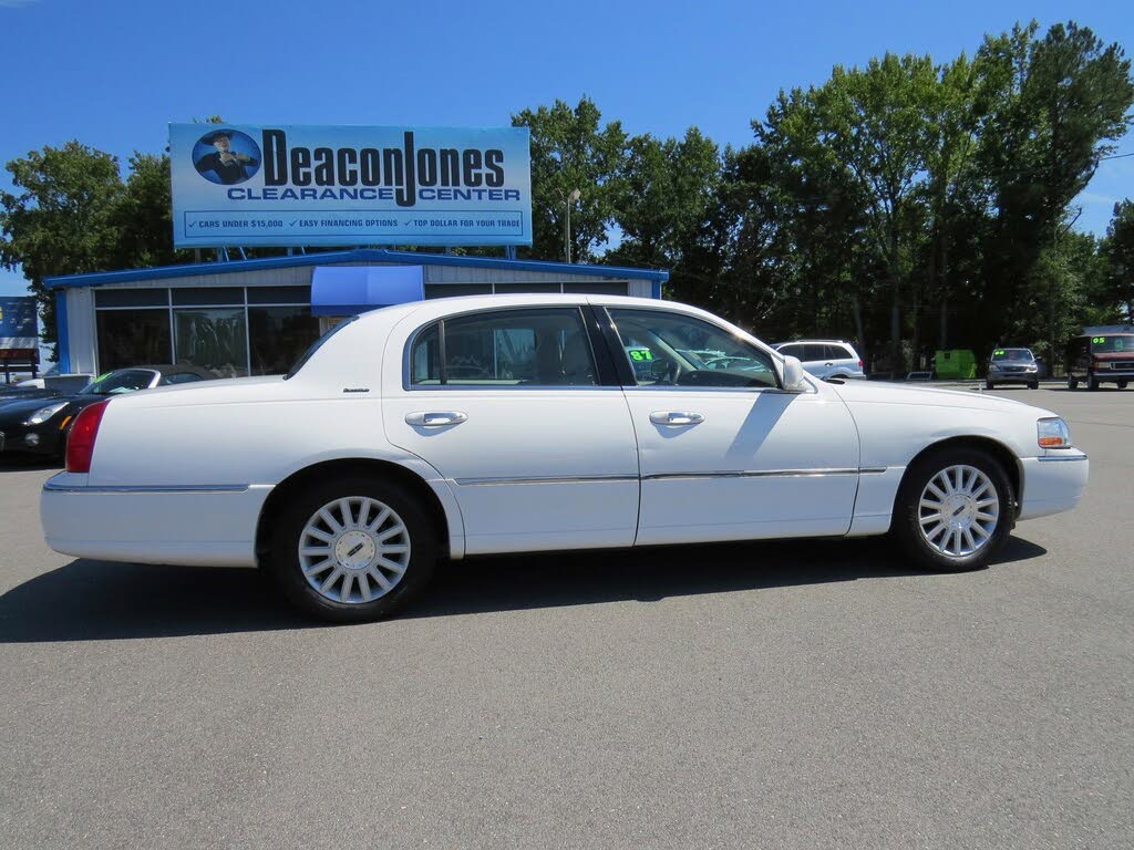 2003 Lincoln Town Car Executive for sale in Princeton, NC – photo 10