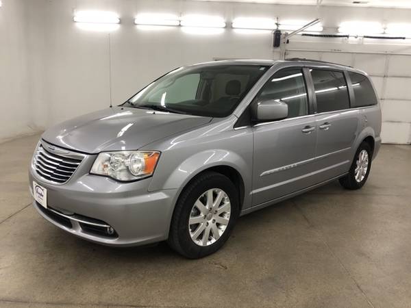 2013 Chrysler Town Country Touring - - by dealer for sale in ottumwa, IA – photo 4