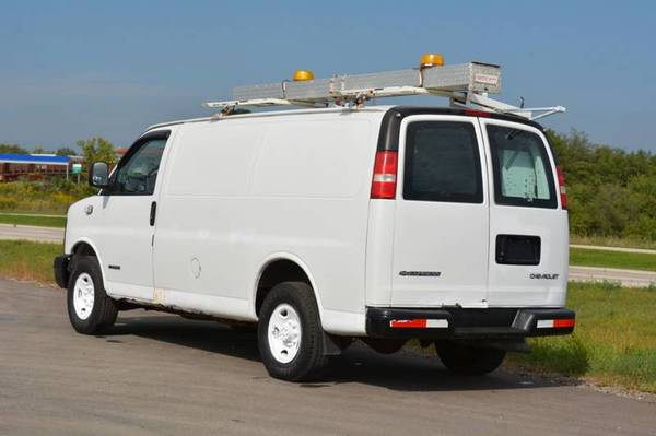 2004 Chevrolet Express G3500 Cargo Van for sale in Springfield, IL – photo 7