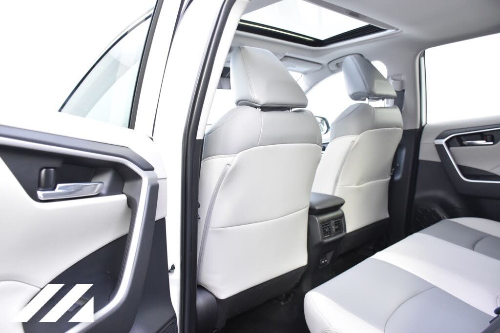 2022 Toyota RAV4 Hybrid XLE Premium AWD for sale in Saint Paul, MN – photo 37
