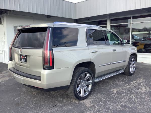 2015 Cadillac Escalade Premium 4WD - - by dealer for sale in Middleton, WI – photo 3
