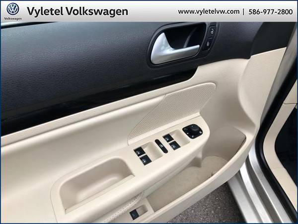 2013 Volkswagen Jetta SportWagen wagon 4dr DSG TDI - for sale in Sterling Heights, MI – photo 16