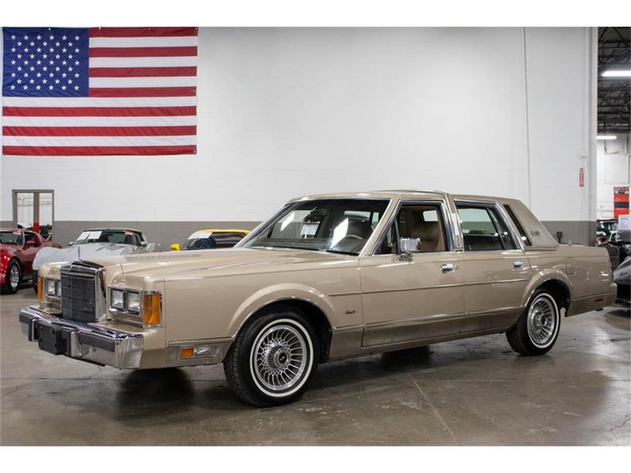 1989 Lincoln Town Car for sale in Kentwood, MI
