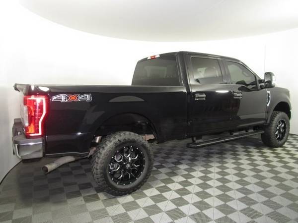 💥 2019 FORD F-250 XLT CREW CAB! ** BRAND NEW LIFT, WHEELS, & TIRES 💥 for sale in Kearney, MO – photo 8